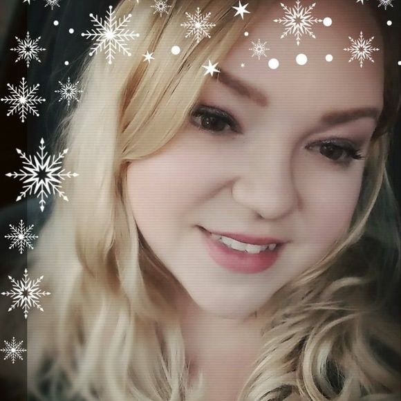 Meet your Posher, Mandy - Picture 1 of 1